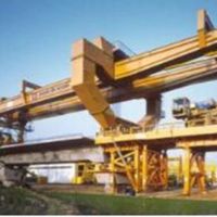 輔助導(dǎo)梁式架橋機(jī)，大型桁架式架橋機(jī)，還是書強(qiáng)質(zhì)量可靠